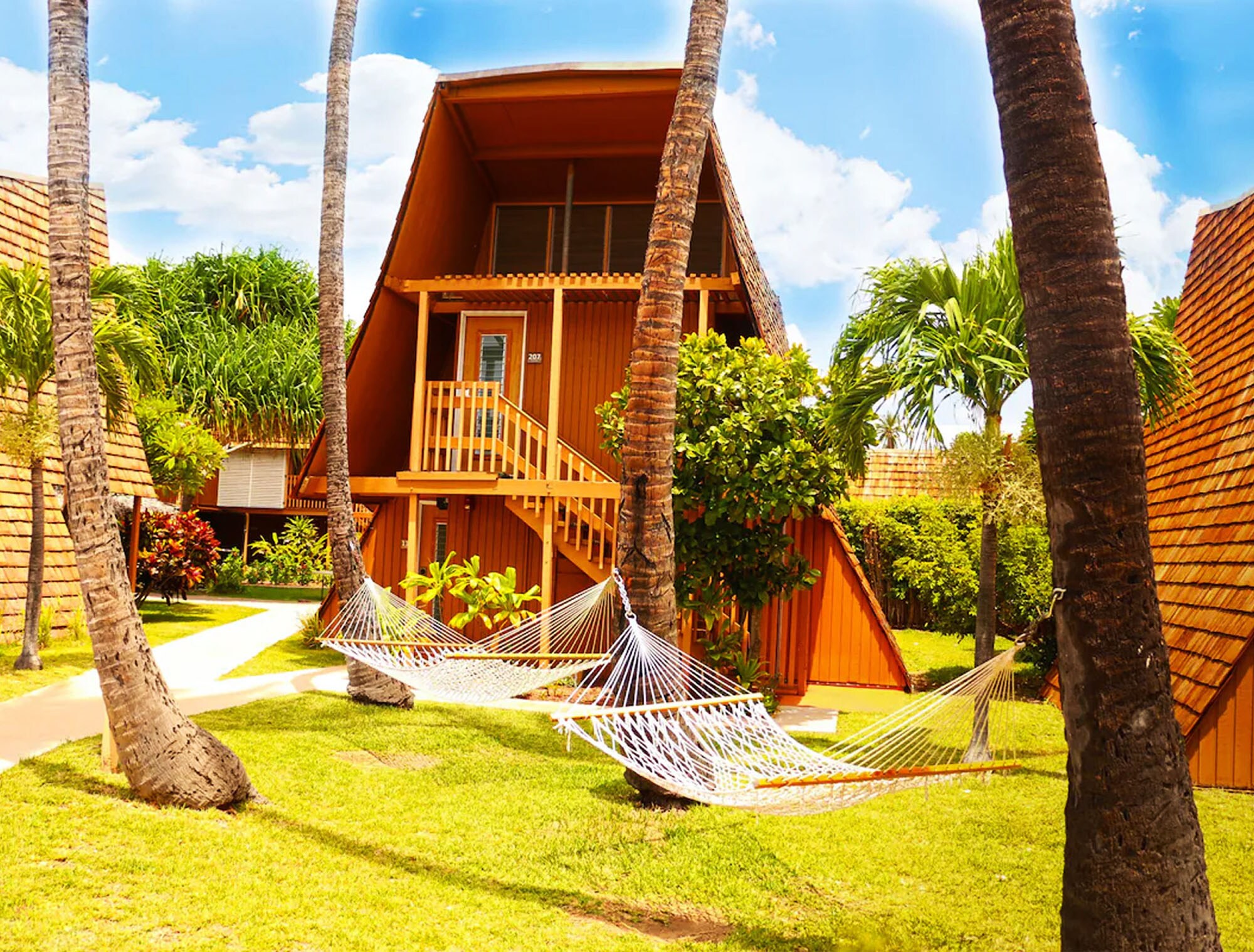 hotel-molokai-cozy-bungalows-with-ocean-view