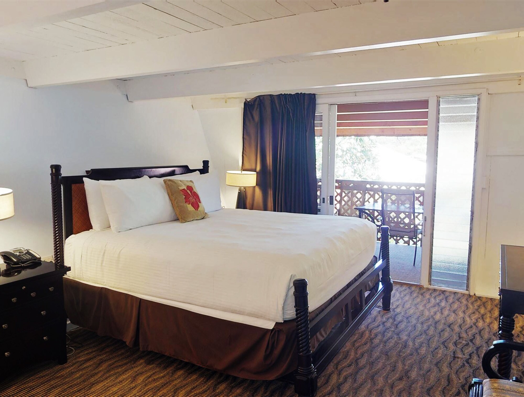 Deluxe Garden View King