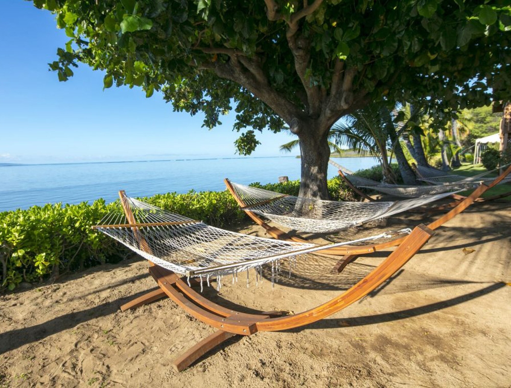 ocean-front-view-of-hoteal-molokai